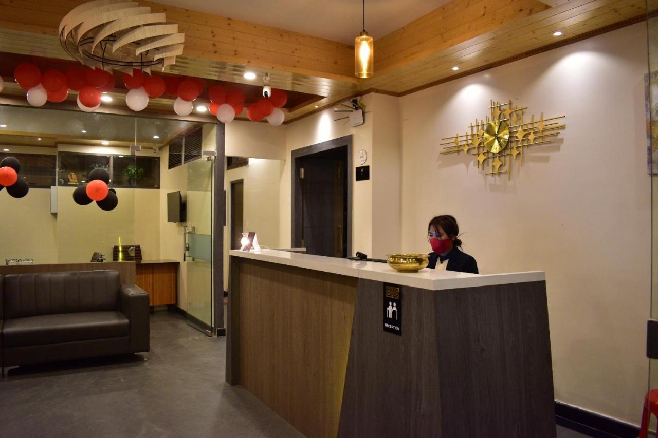 Hotel Montana Vyoo Namchi Екстериор снимка
